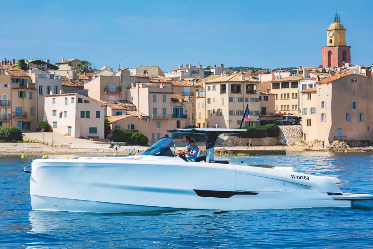 Luxury Yacht Photography by L'expression en images - Saint-Tropez & Monaco Lifestyle